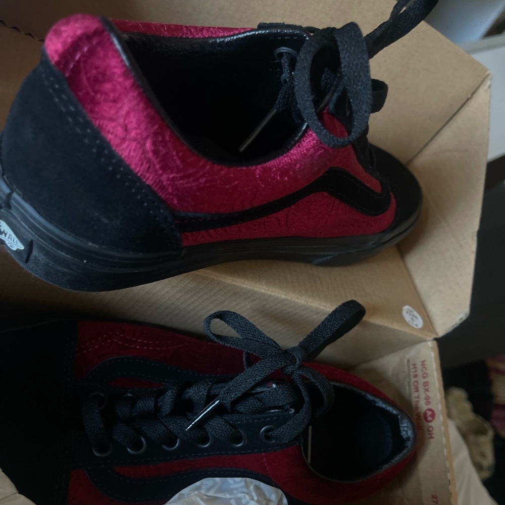 OFF THE WALL VANS